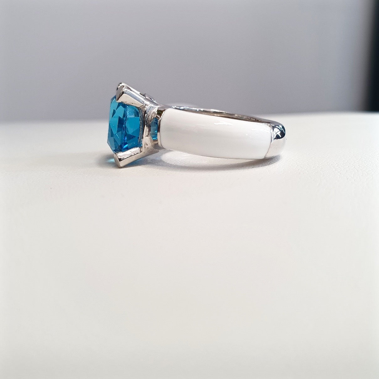 Anello Chiodo Bianco Azzurro